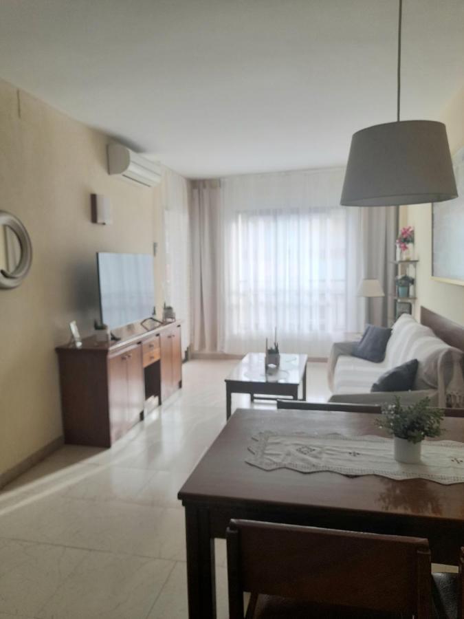 Nice Apartment In Hotel Ronda 4 First Beach Line Fuengirola Exteriör bild