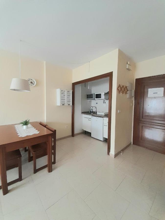 Nice Apartment In Hotel Ronda 4 First Beach Line Fuengirola Exteriör bild