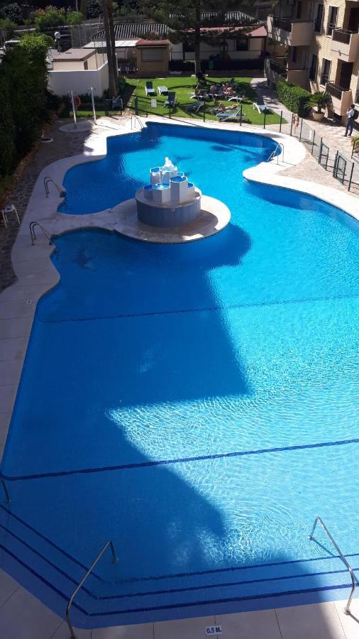 Nice Apartment In Hotel Ronda 4 First Beach Line Fuengirola Exteriör bild